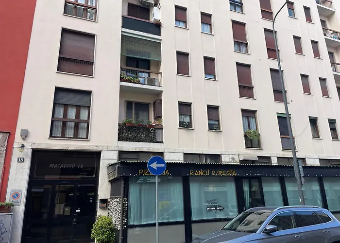 Ilaria City life fiera Milano city San siro apartment
